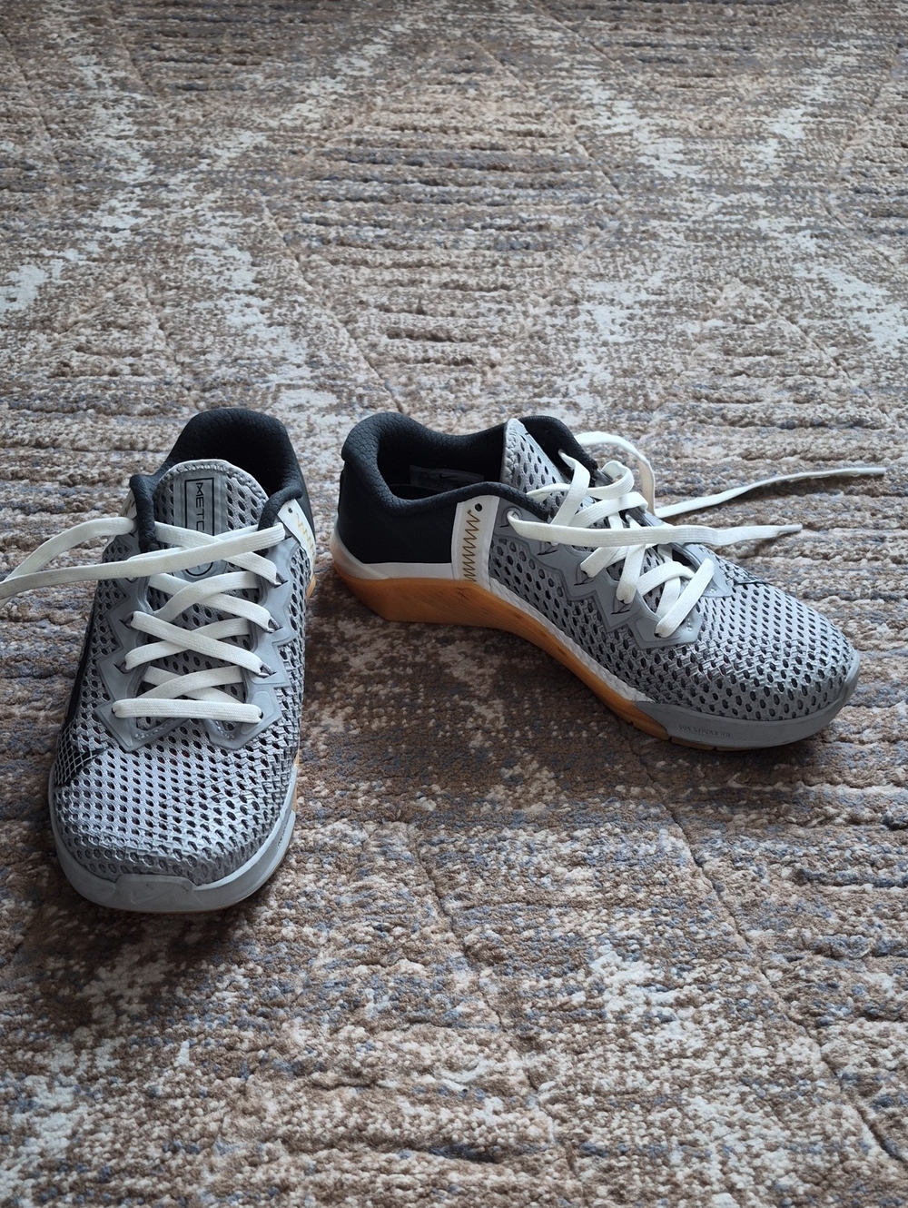 Nike Metcon 6 Workout Shoes Men's 6.5 / Women's 8